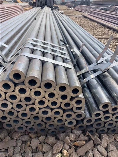 Grande Stock 304L Seamless Stainless Steel Round Pipe